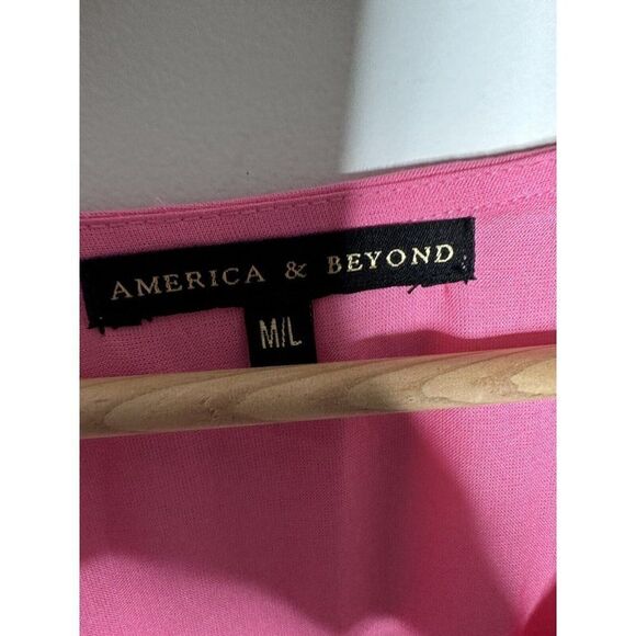 70s Style Caftan Embroidered V-Neck Mrs Roper Pink S/M Barbiecore Boho Chic - Picture 4 of 9